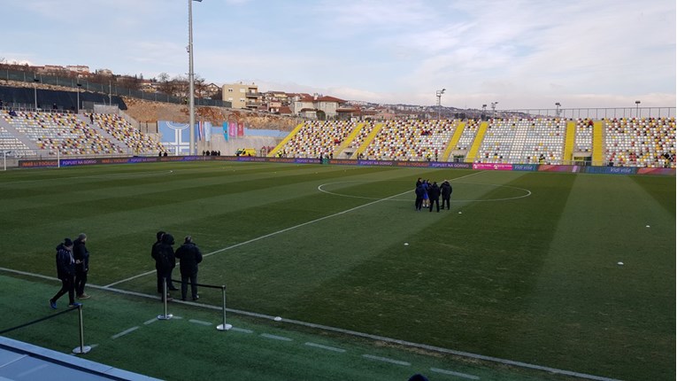 ODGOĐEN DERBI Rijeka i Dinamo ne igraju zbog jakog vjetra i zaleđenog travnjaka