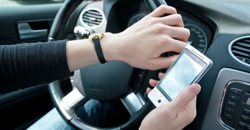 Korištenje mobitela u vožnji može biti jednako opasno kao i vožnja pod utjecajem alkohola