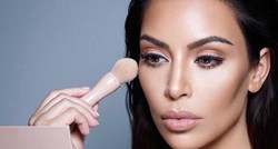 Jednostavni trik za uklanjanje šminke s odjeće koji smo naučili od Kim Kardashian