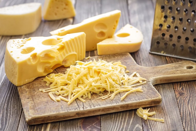 Zbog povećane količine olova s tržišta se povlače tri vrste sira