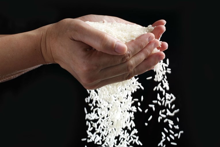 Kinezi uzgojili rižu koja raste u slanoj vodi, mogla bi nahraniti 200 milijuna ljudi