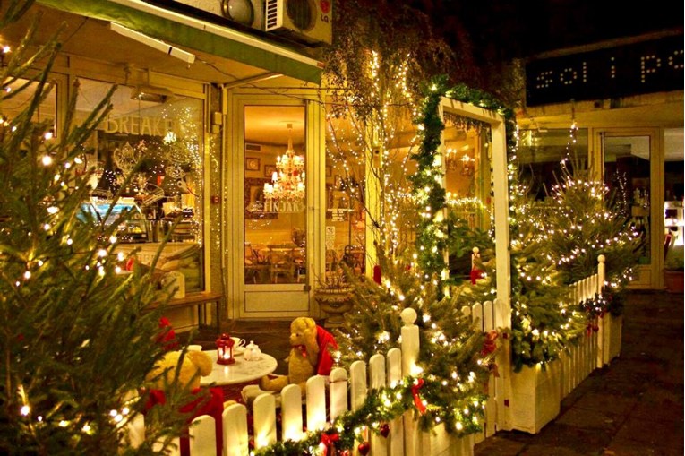 FOTO Prava božićna bajka: Ovo je trenutno najljepši kafić u Zagrebu