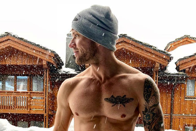 Fotka Ryana Phillippea u snijegu bez majice je sve što danas trebate vidjeti