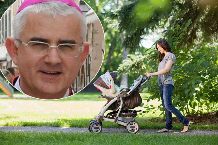 Biskup Uzinić: Oni koji nameću rad nedjeljom su kradljivci majčinstva