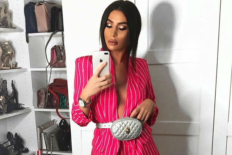Baš kao Kim Kardashian: Hrvatska dvojnica starlete ne nosi ništa ispod sakoa