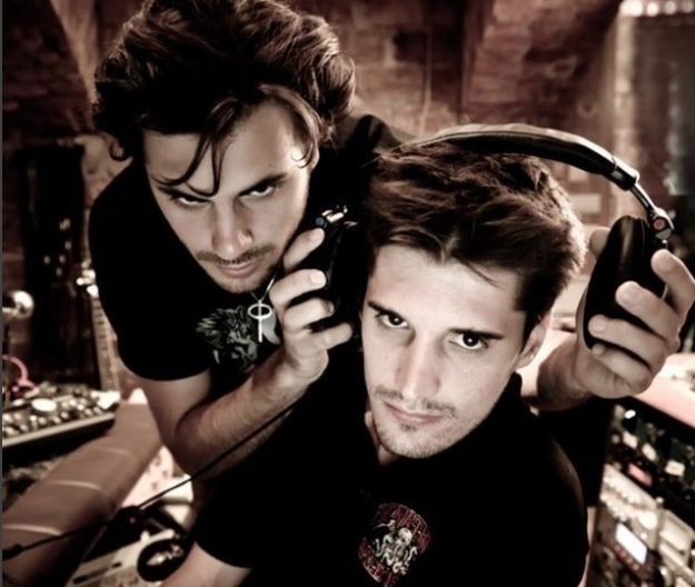 2Cellos na naslovnici New York Timesa, najveća glazbena zvijezda ih nahvalila
