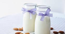 Napravite sami bademovo mlijeko - jefitnije je, a isto je kao kupovno