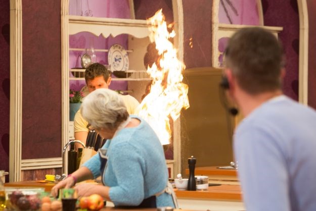 Druga sezona showa "Tri, dva, jedan - kuhaj" počela vatreno: Kandidati zamalo zapalili set