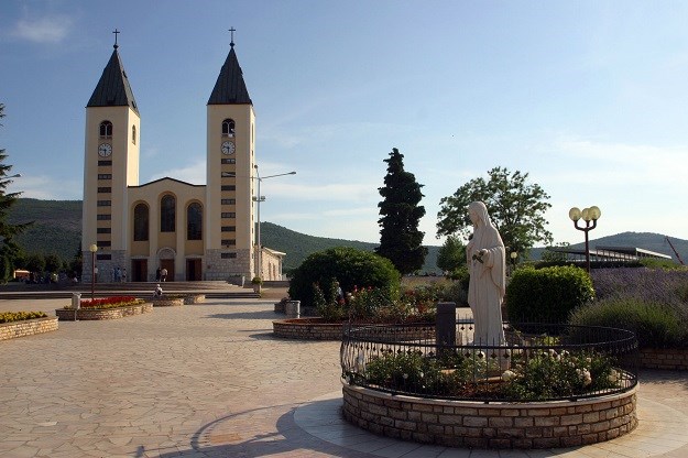 Petero ljudi optuženo je za reketarenje hodočasnika u Međugorju