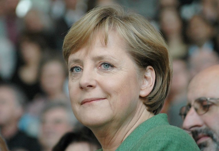 Produbljuje se politička kriza u Njemačkoj, manjinsku vladu mnogi ocjenjuju riskantnom