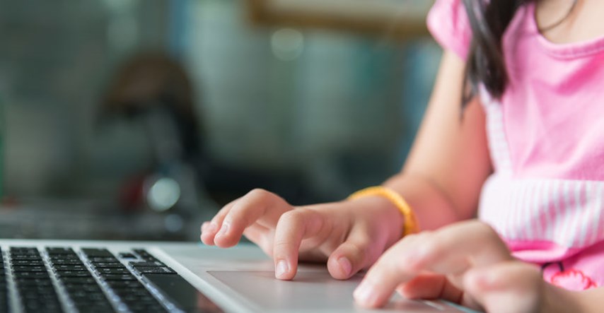 Globalno istraživanje: Kakve mogućnosti, uz rizike, internet donosi djeci?