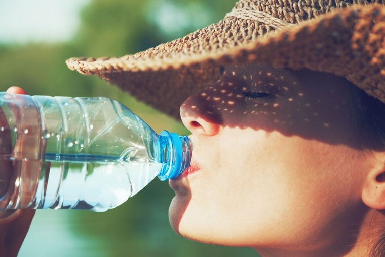 Što se događa u organizmu ako mjesec dana pijete dovoljno vode