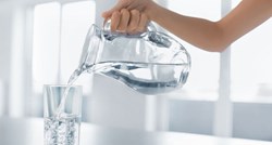 Jednostavan trik kojim ćete odmah otkriti trebate li piti više vode