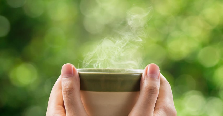 Tajna zelenog čaja - od super do štetne namirnice - ovisno koliko ga pijete!