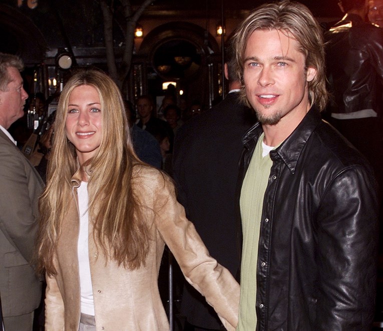 Fanovi Jennifer Aniston uvjereni da znaju razlog njezinog razvoda