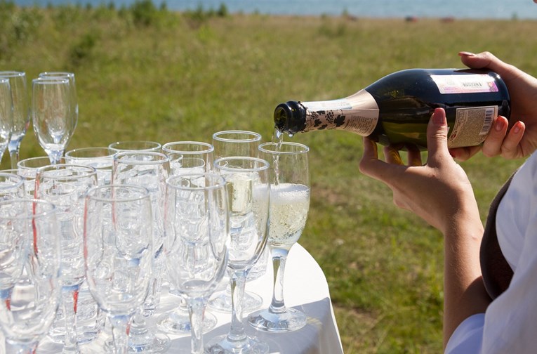 POSLJEDICE BREXITA "Britanski šampanjac" mogao bi preplaviti Europu