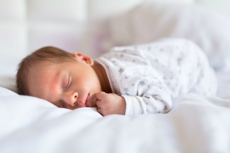 Spavanje beba: Greške koje roditelji najčešće rade!