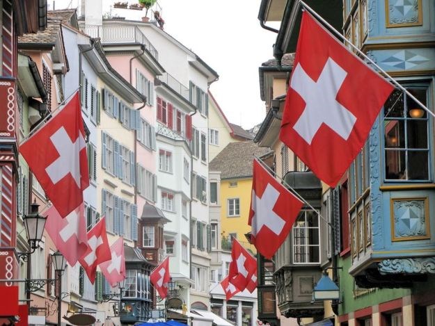 Kakva zemlja: Švicarci danas glasaju o tome da svim građanima daju bezuvjetni mjesečni prihod
