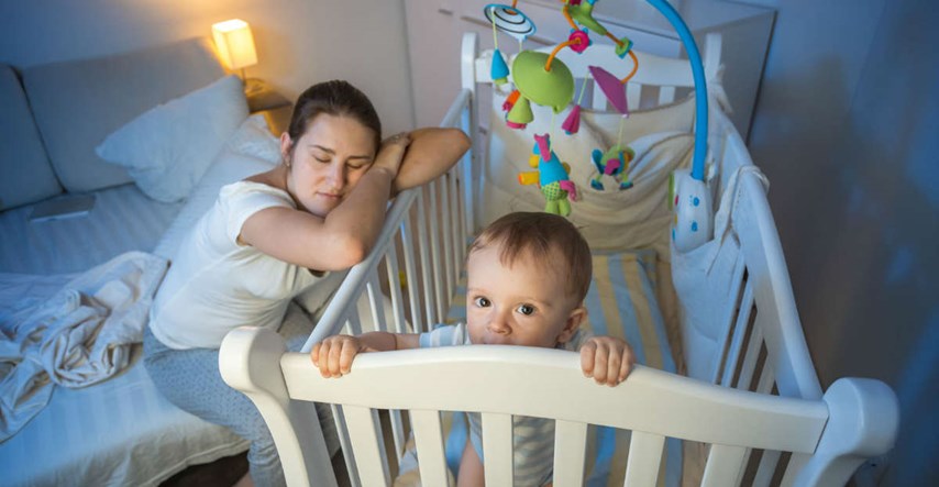 Ako i vaša beba pati od regresije sna, evo kako joj pomoći (a i sebi)