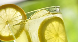 Mitovi o vodi s limunom u koje trebate prestati vjerovati