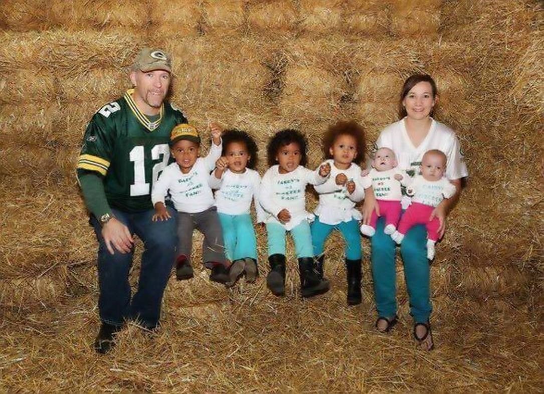 Nevjerojatna priča krije se iza ova tri para blizanaca rođenih na isti dan!