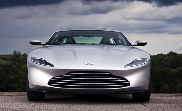 Bondov Aston Martin DB10 na aukciji