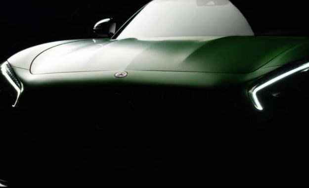Dolazi GT-R, ali iz Mercedesa