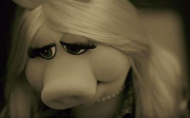 Miss Piggy kao Adele u parodiji spota za "Hello"