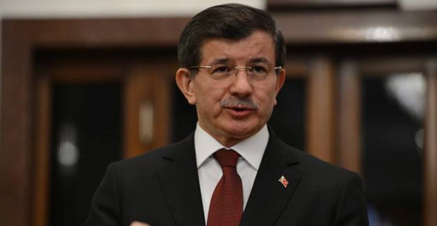 Turski premijer Davutoglu sastavlja prijelaznu vladu