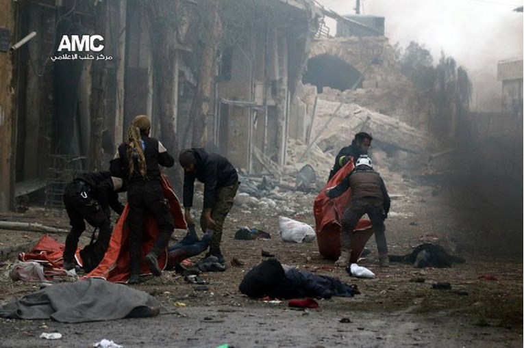 Najmanje 43 poginulih u eksploziji kombija-bombe u Aleppu