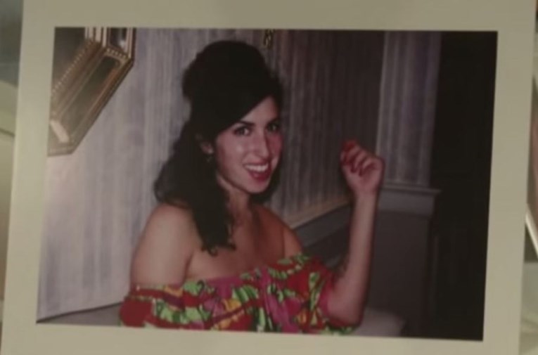 Amy Winehouse kakvu dosad niste vidjeli: Djevojčica zaljubljena u glazbu, modu i obitelj