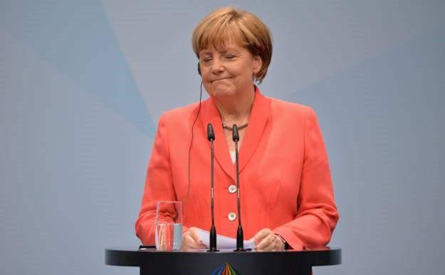 Merkel: Ako propadne euro, propast će i Europa