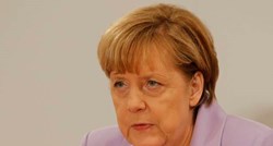 Propao "simbol otpora": Merkel brani odluku o odgodi utakmice u Hannoveru