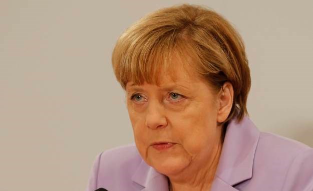 Merkel opovrgla priče o razmještanju vojske po ulicama gradova