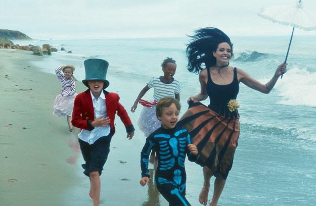 Angelina Jolie i obitelj izgledaju bajkovito na stranicama australskog Voguea