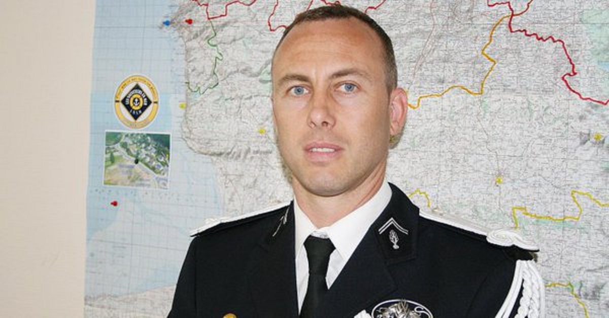 Francuski policajac predao se otmičaru da spasi taoce, a sad se bori za život