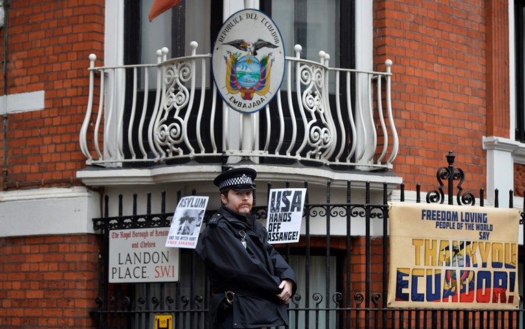 Assangeovo ispitivanje zbog optužbi za silovanje nastavlja se danas