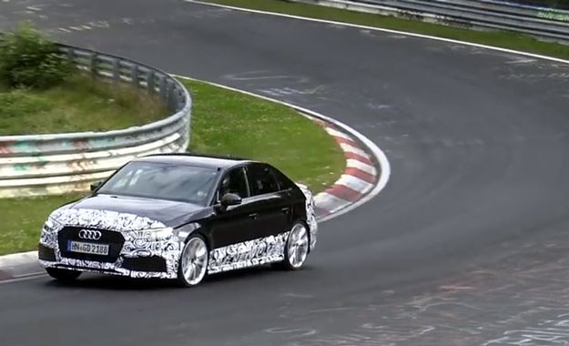 Pogledajte Audi RS3 Sedan na stazi sa upregnutih 400 KS