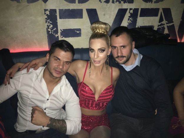 FOTO Ava Karabatić izletjela iz srpskog showa i odmah otišla plastičnom kirurgu