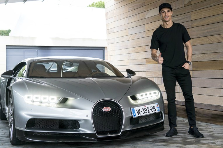 Ronaldo je kupio najmoćniji auto na svijetu, a sada ga pokazuje NFL zvijezdi