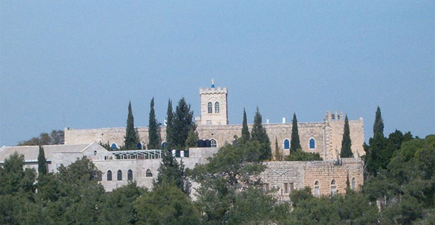 U Izraelu oskvrnuto kršćansko groblje