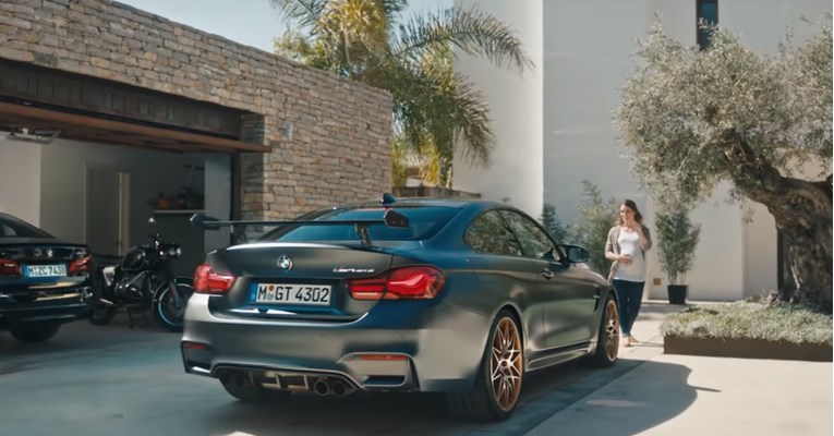 I Nijemci znaju biti duhoviti: Kako se punica snašla u beskompromisnom BMW-ovom bolidu