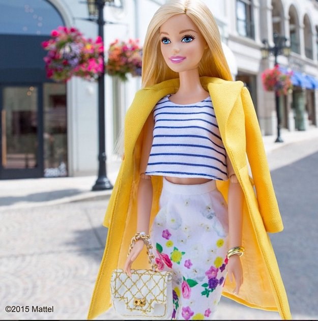 Tvoja nova modna ikona: Barbie ima Instagram profil, i sve je čemu smo se nadale