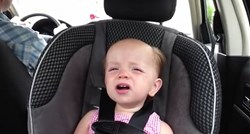 Raspjevana beba: Ella Mae obožava pjevati Elvisa dok se vozi u automobilu