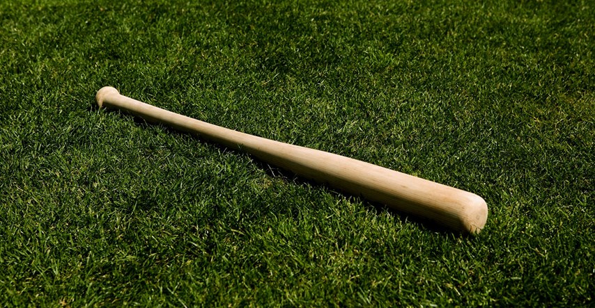 Učitelji u Pennsylvaniji dobili bejzbolske palice za obranu od napadača