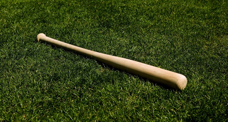 Učitelji u Pennsylvaniji dobili bejzbolske palice za obranu od napadača
