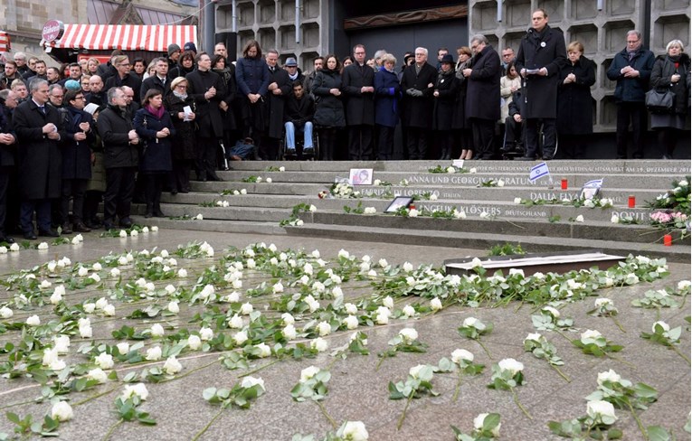 Na godišnjicu terorističkog napada u Berlinu, Merkel priznala pogreške