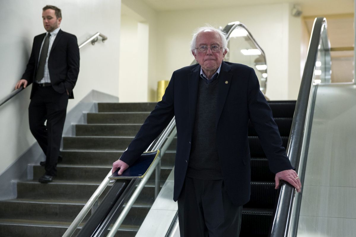 Bernie Sanders bijesan zbog Trumpovog ukidanja financijskih regulacija: "On je prevara"