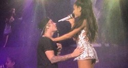 Justin Bieber izazvao vrištanje publike kao gost iznenađenja na koncertu Ariane Grande