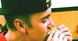 Ova slika Justina Biebera dok jede pokazat će vam koliko mu je život jadan